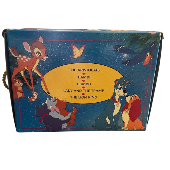 Treasury of Disney Classics in Musical Box - Picture 2 of 13